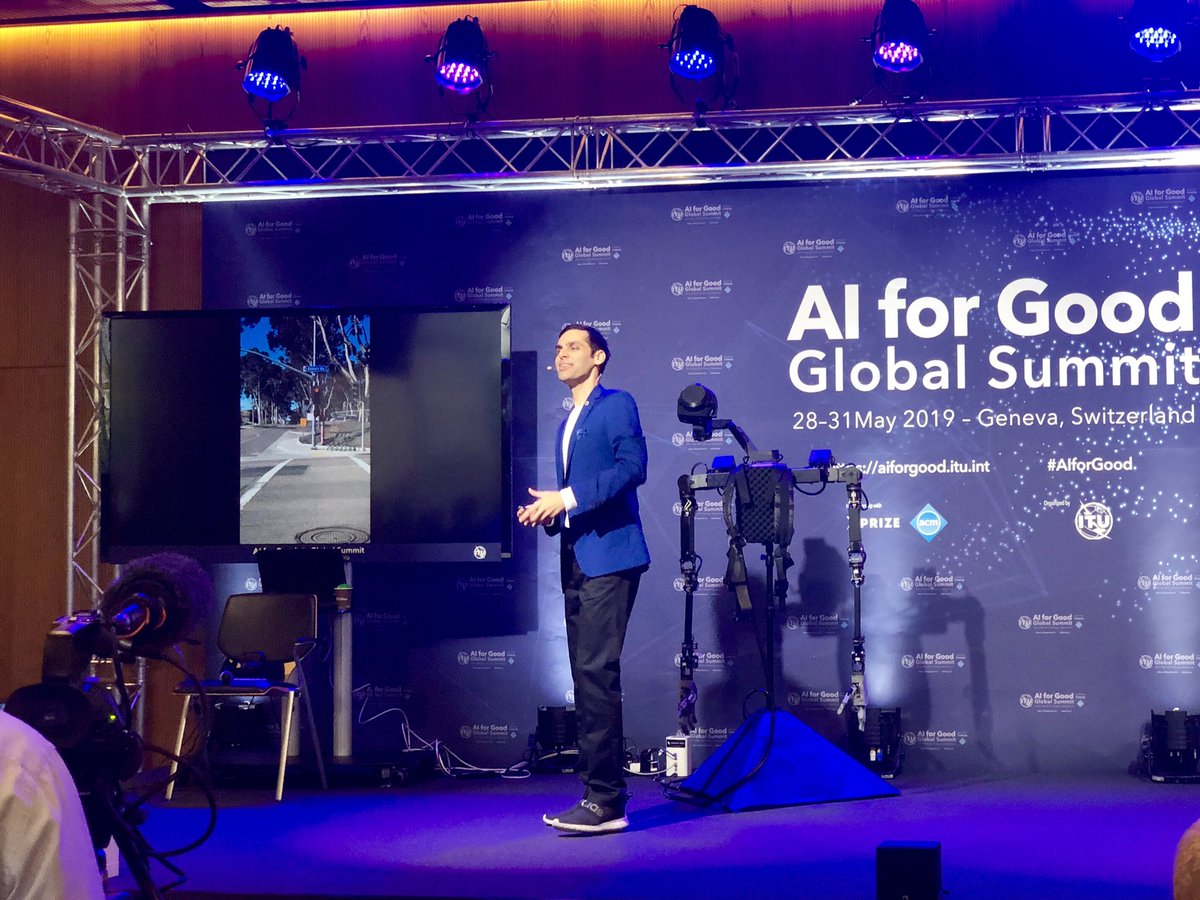 Media from tweet 1133302160815546369