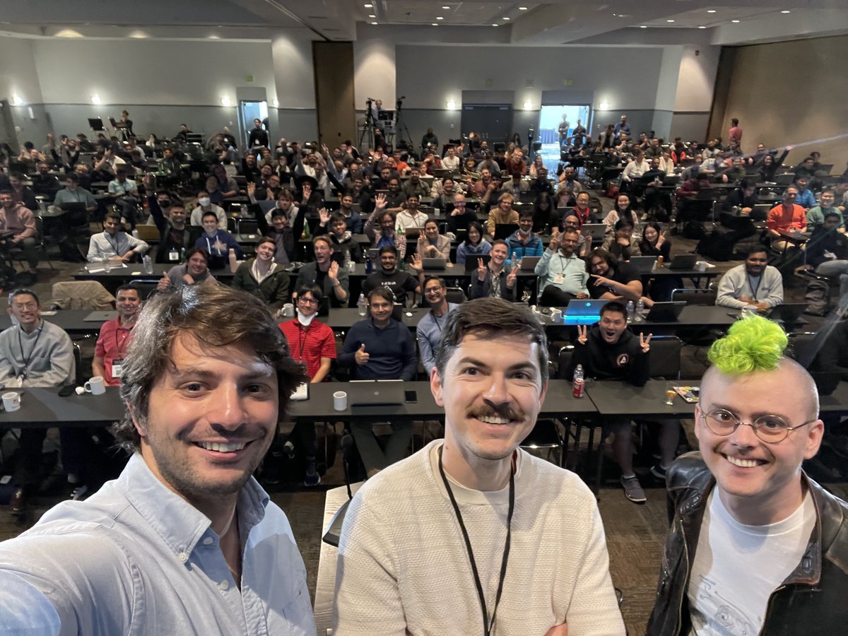 Media from tweet 1649925420870160385